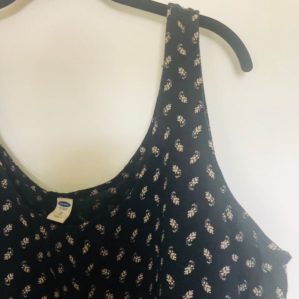 Peplum Tank With What Pattern - Picture 4 of 4